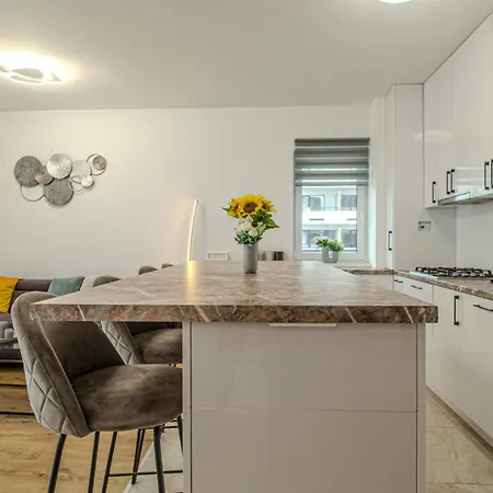 Appartement Mohost Blue - Sophisticated Retreat With Views