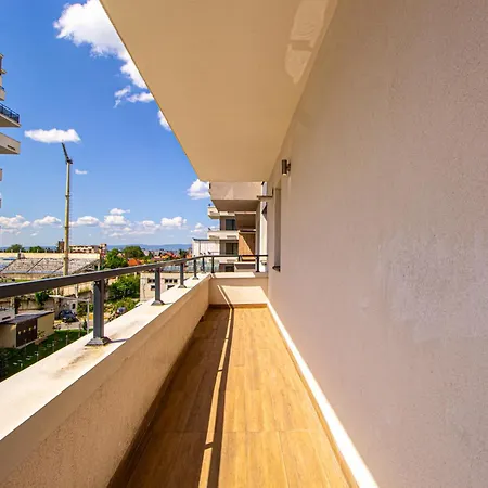 Mohost Blue - Sophisticated Retreat With Views Braşov